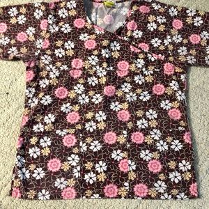 Small scrub top